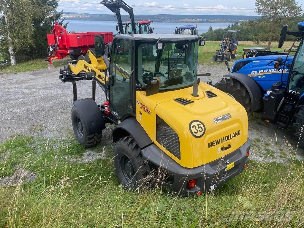 New Holland W70C Iekrāvēji uz riteņiem