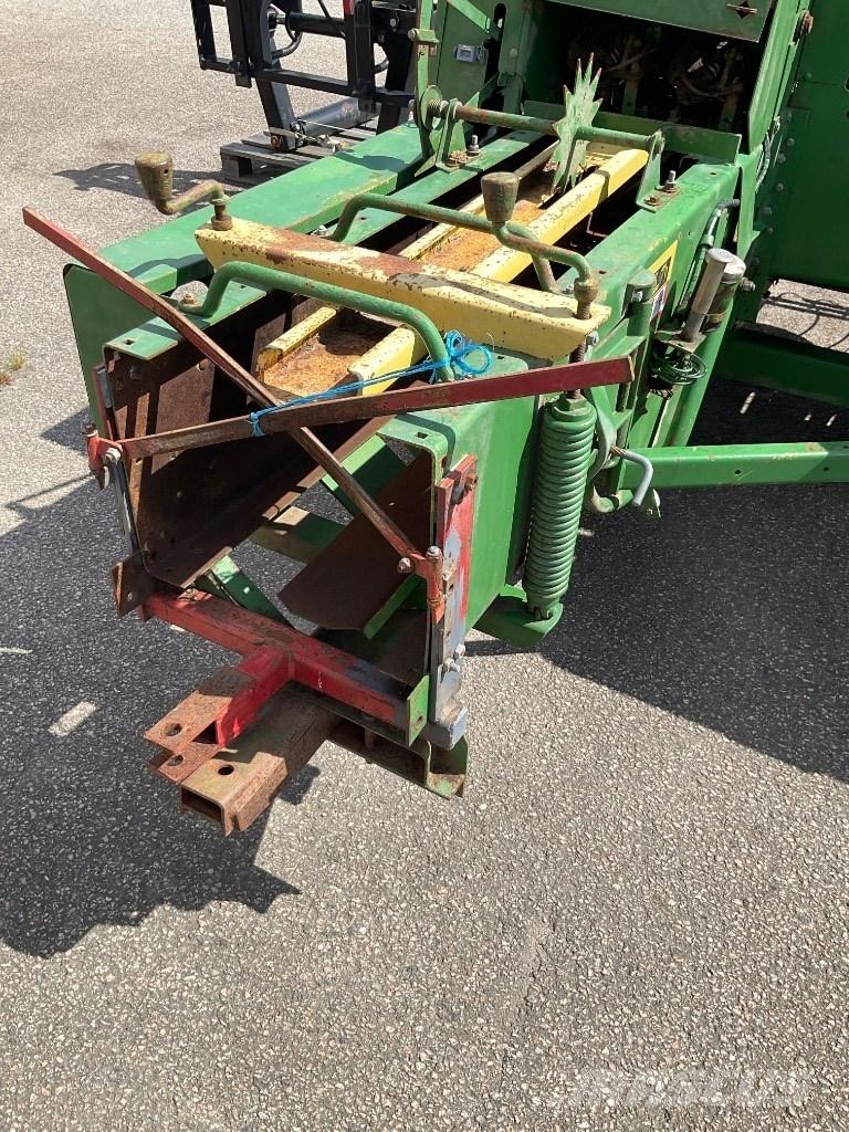 John Deere 440 Ķīpu preses