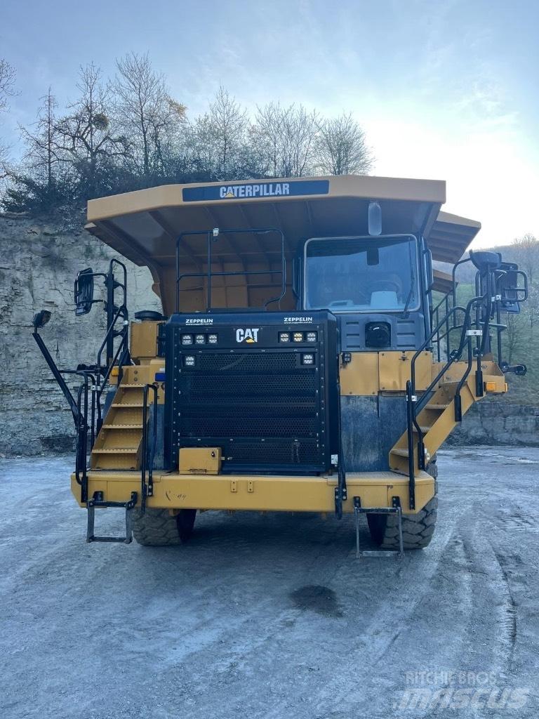 CAT 775 G Karjeras kravas automašīnas