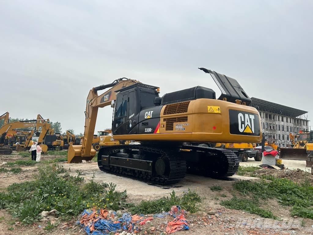 CAT 330D2 Kāpurķēžu ekskavatori