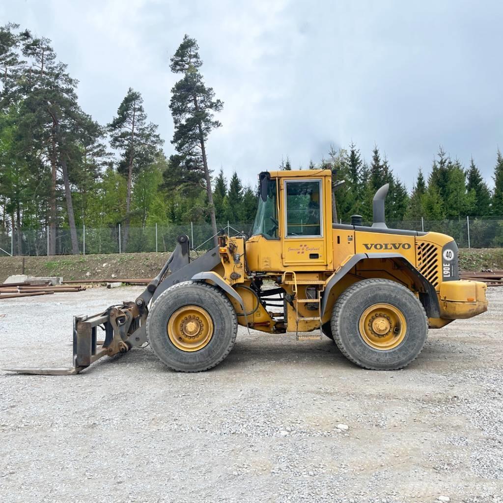 Volvo L 90 E Iekrāvēji uz riteņiem