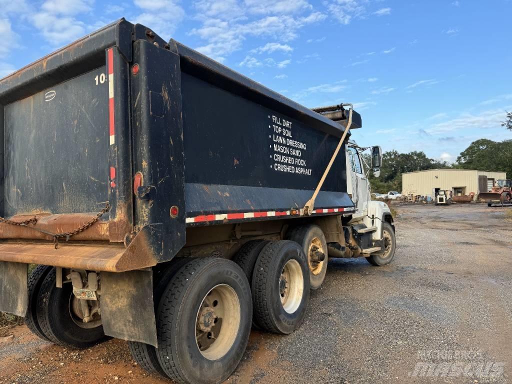 Western Star 4700 Pašizgāzējs
