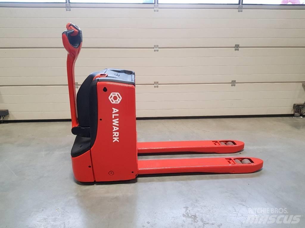 Linde T16 Zemie palešu pacēlāji