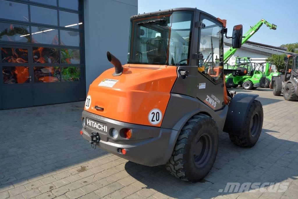 Hitachi ZW 95-6 C Iekrāvēji uz riteņiem
