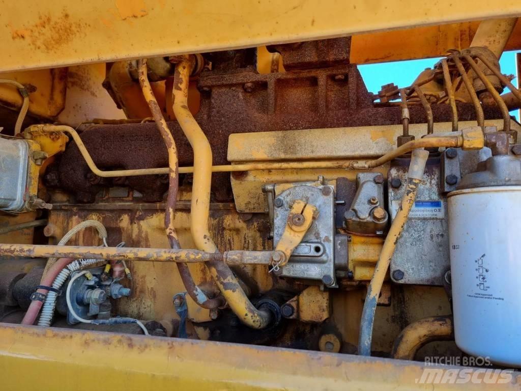 CAT 966C Iekrāvēji uz riteņiem