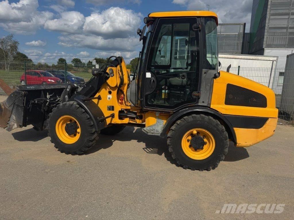 JCB 406 T4 Iekrāvēji uz riteņiem