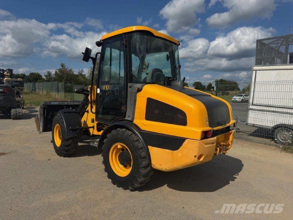 JCB 406 T4 Iekrāvēji uz riteņiem
