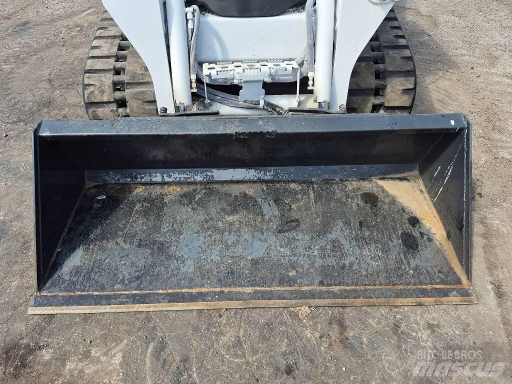 Bobcat T 590 Lietoti riteņu kompaktiekrāvēji