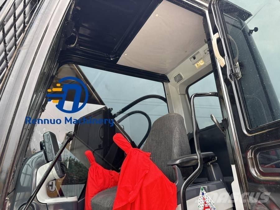 CAT 320 D2L Kāpurķēžu ekskavatori