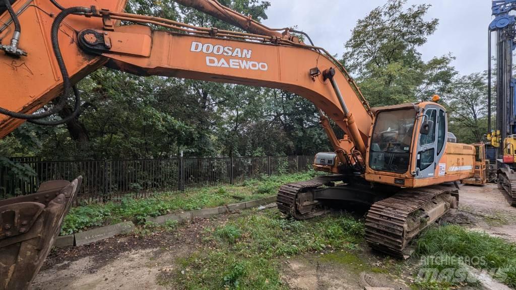 Doosan DX 340 LC Kāpurķēžu ekskavatori