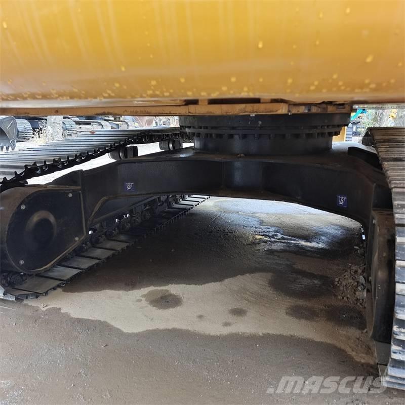 CAT 330 D Kāpurķēžu ekskavatori