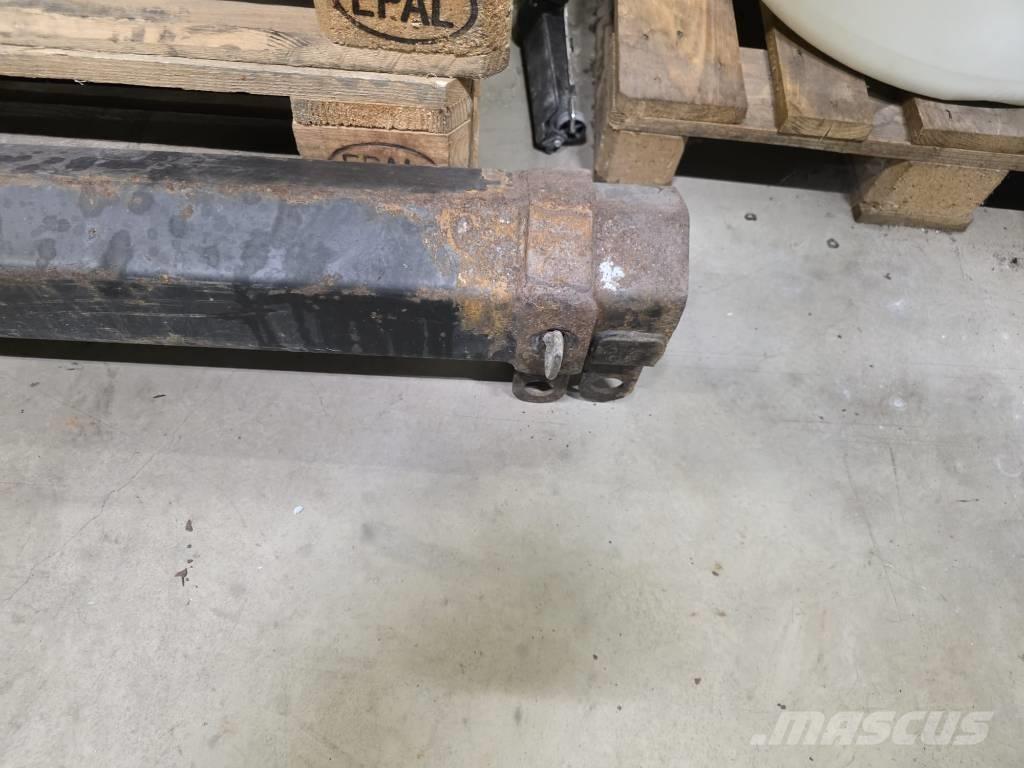 Scania R 650 Smagās mašīnas ar celtni