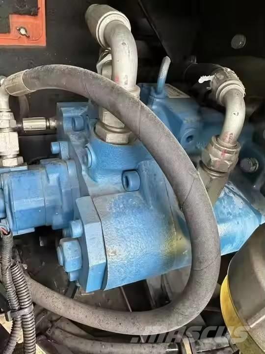 Doosan DX 75 Kāpurķēžu ekskavatori