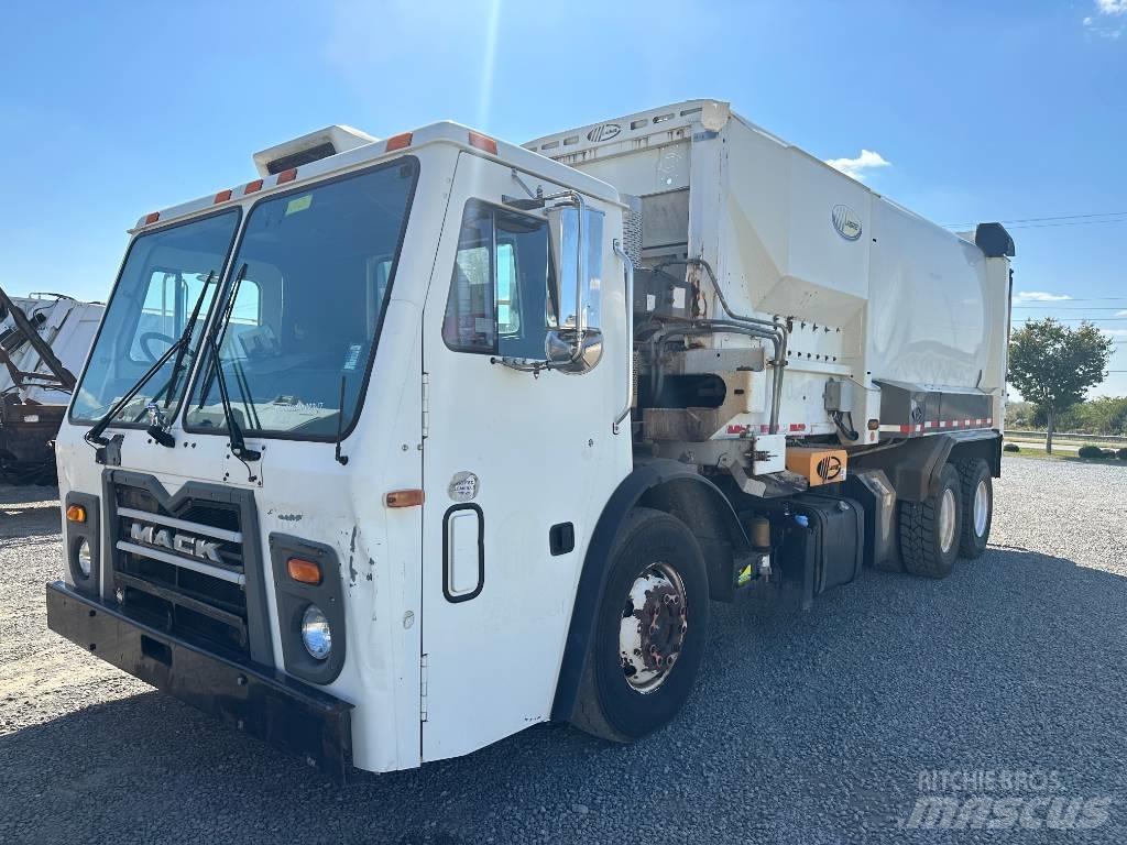 Mack LEU613 Atkritumu izvešanas transports