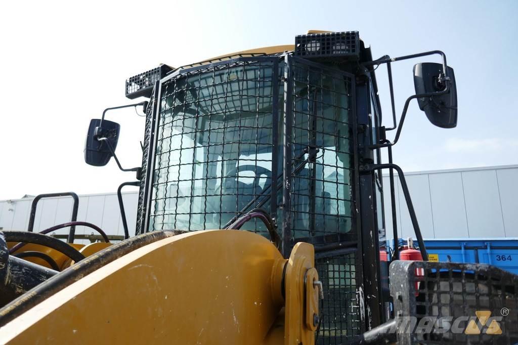 CAT Cab guards Kabīnes un interjers