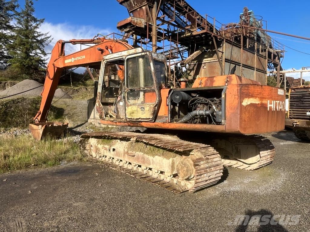 Hitachi EX 200-1 Kāpurķēžu ekskavatori