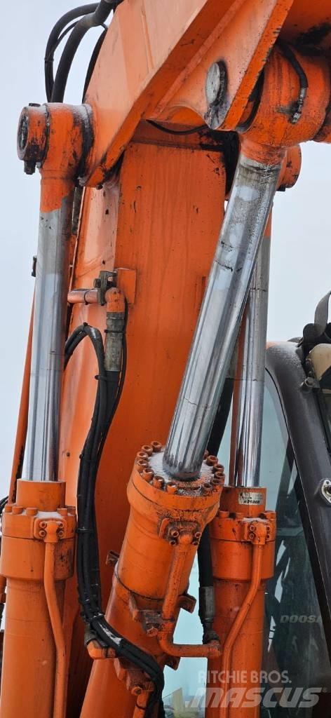 Doosan DX 160 W-3 Ekskavatori uz riteņiem