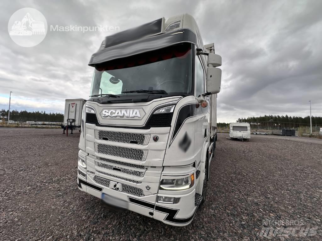 Scania R 580 Smagās mašīnas ar konteineriem