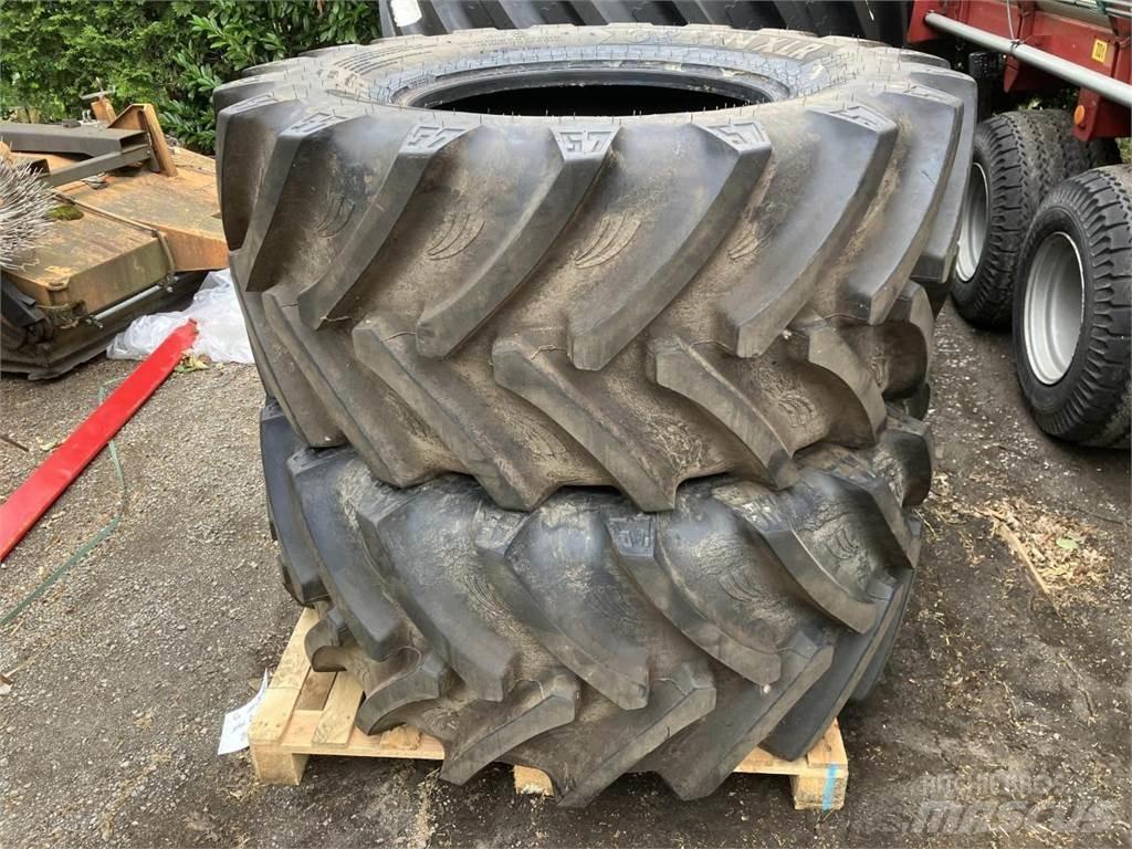 BKT 600/65R28 Riepas, riteņi un diski