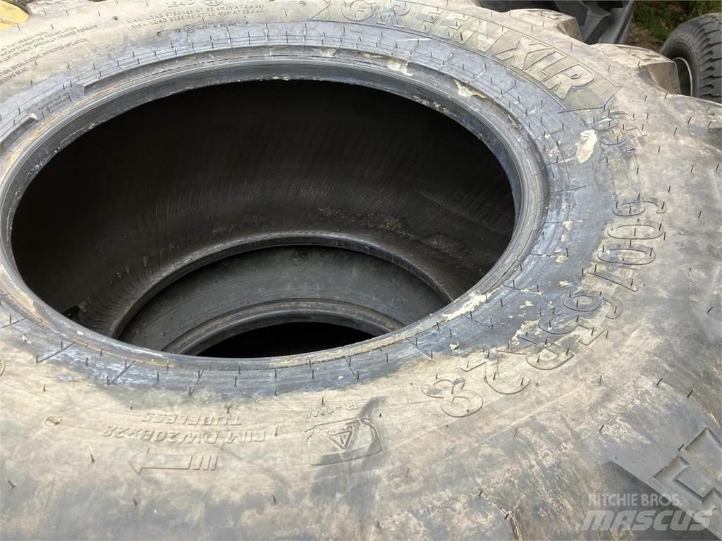 BKT 600/65R28 Riepas, riteņi un diski