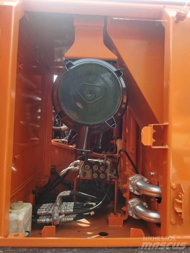 Doosan DX 225 LC-9 Kāpurķēžu ekskavatori