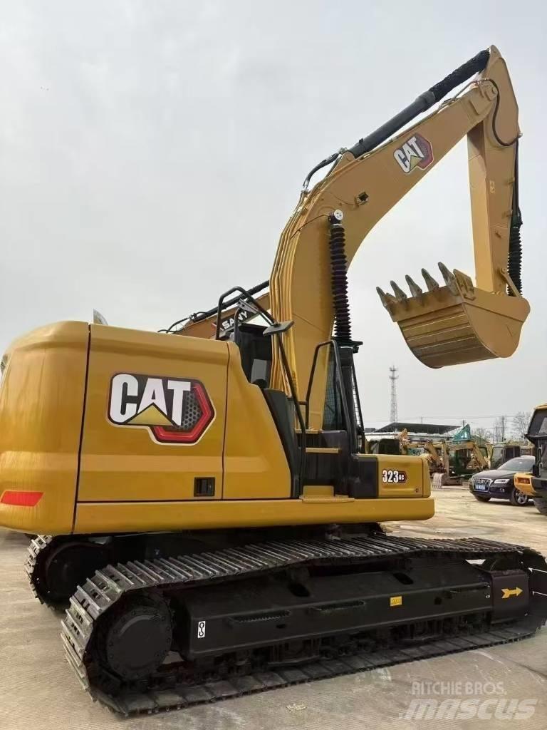 CAT 323GC Kāpurķēžu ekskavatori