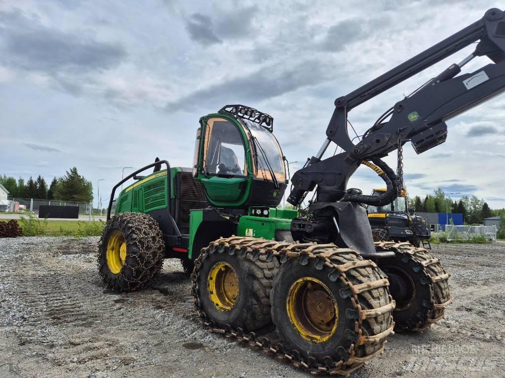 John Deere 1270E Harvesteri