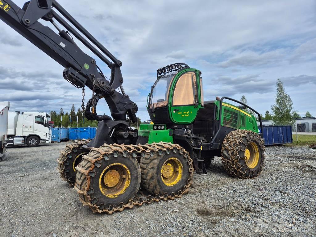 John Deere 1270E Harvesteri