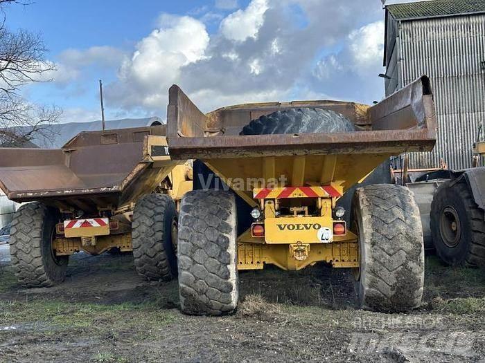 Volvo A 25 B Mini pašizgāzēji