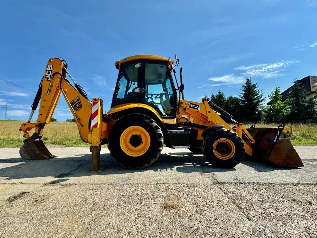 JCB 3 CX Ekskavatori-iekrāvēji