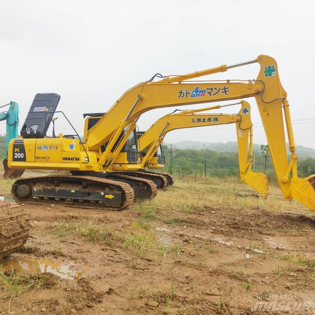 Komatsu PC200-8 Kāpurķēžu ekskavatori