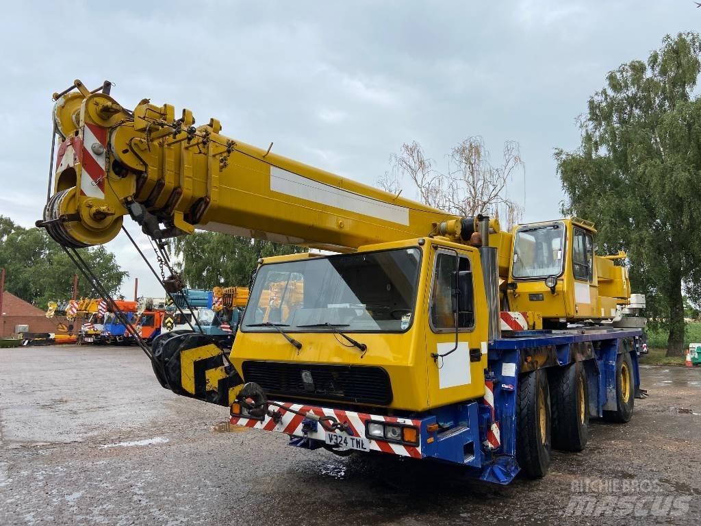 Grove GMK 3050 Visurgājēji celtņi