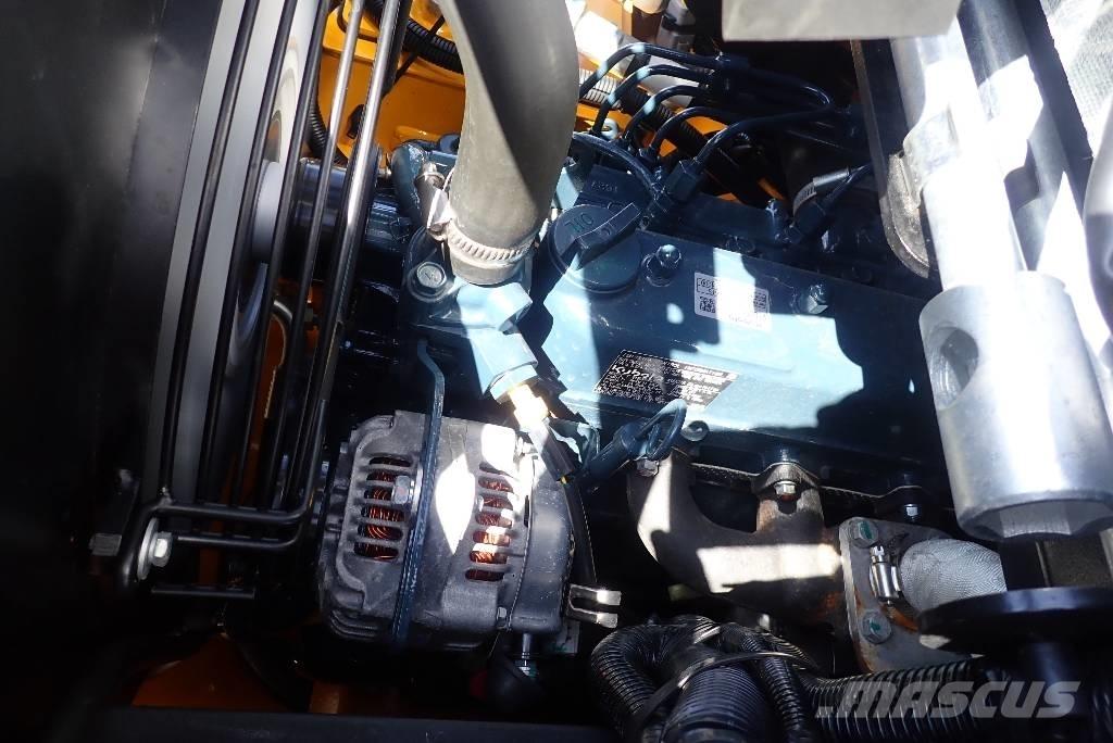 JCB 403 Mini iekrāvēji