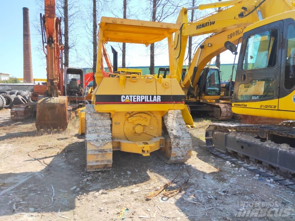 CAT D 4 H Kāpurķēžu buldozeri