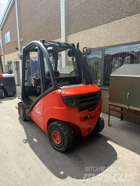 Linde H 25 D Tehnika ar dīzeļa dzinēju