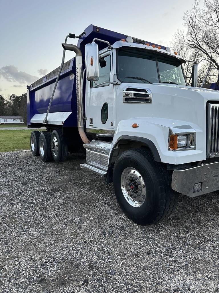 Western Star 4700 Pašizgāzējs