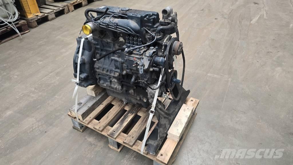 Kubota V 2403 Dzinēji