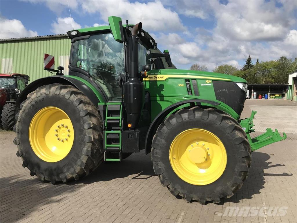 John Deere 6R 250 Traktori