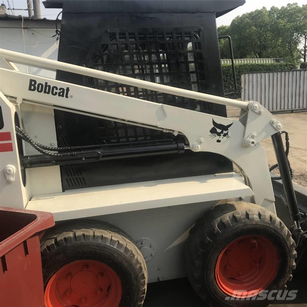Bobcat S130 Lietoti riteņu kompaktiekrāvēji