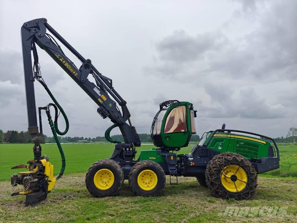 John Deere 1170 G Harvesteri