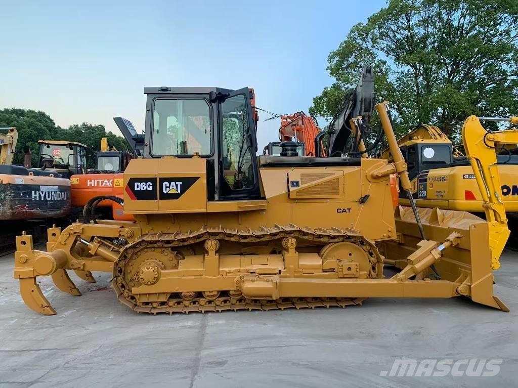 CAT D 6 G Kāpurķēžu buldozeri