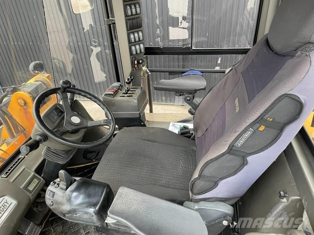 Ljungby L 13 Iekrāvēji uz riteņiem