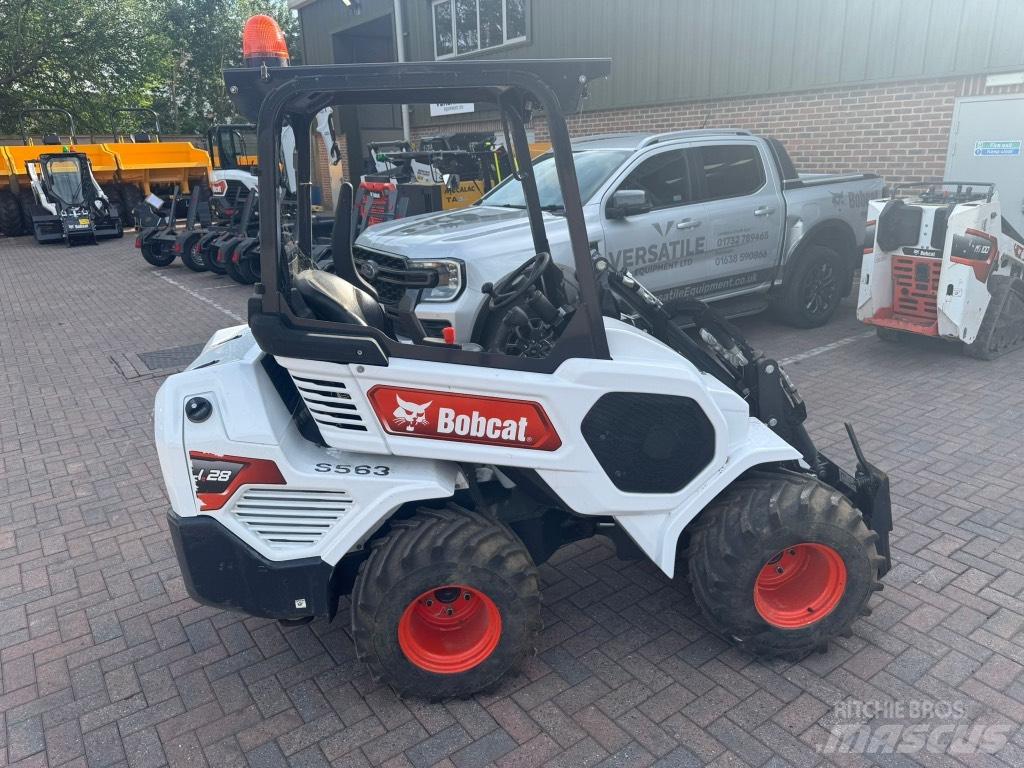 Bobcat L 28 Mini iekrāvēji