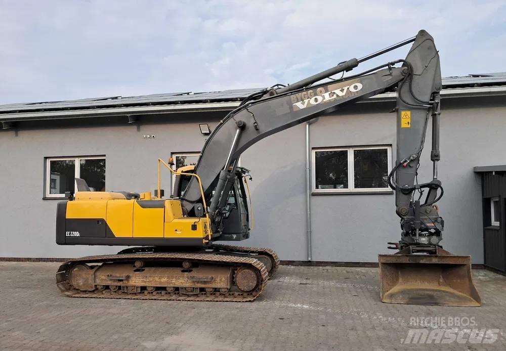 Volvo EC 220 DL Kāpurķēžu ekskavatori