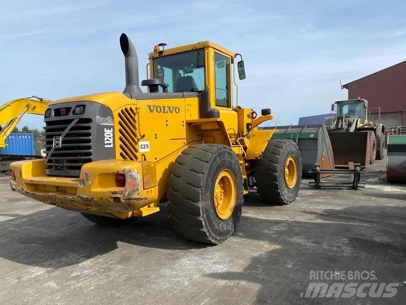 Volvo L 120 E.Ref.10 Iekrāvēji uz riteņiem