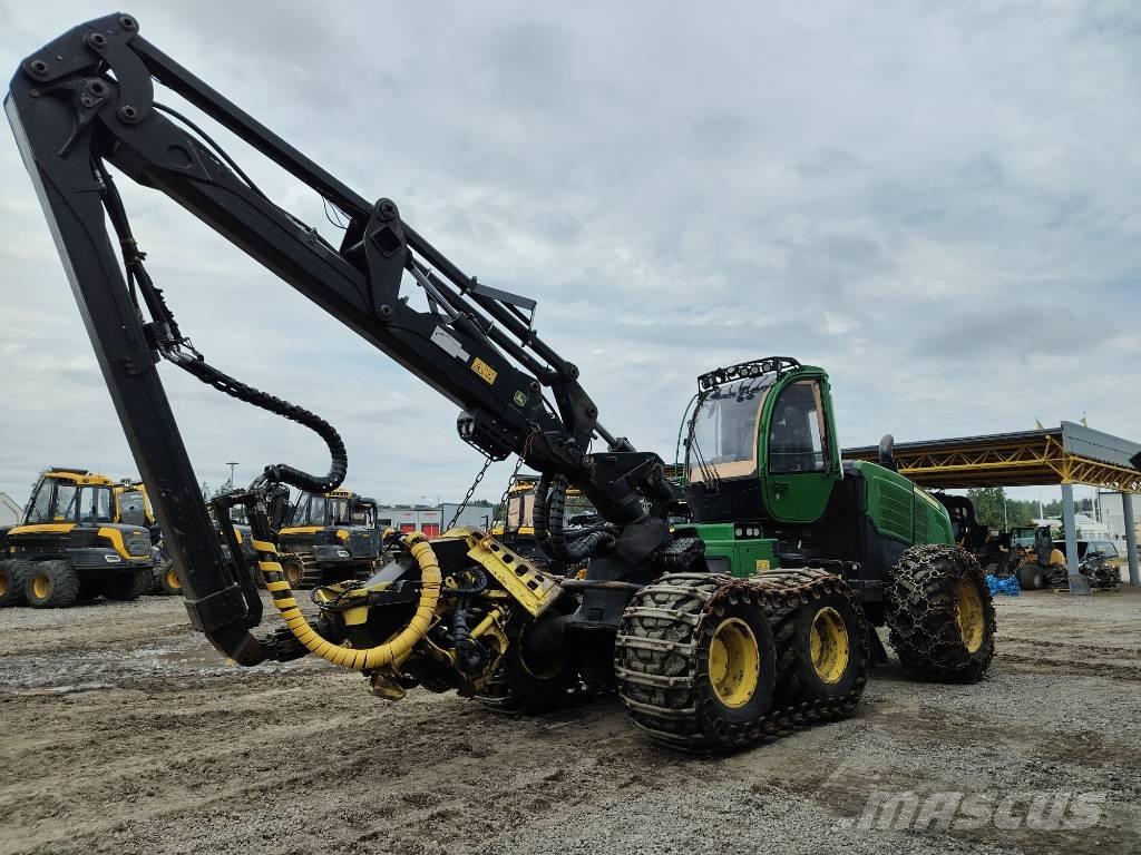 John Deere 1270G 6W Harvesteri