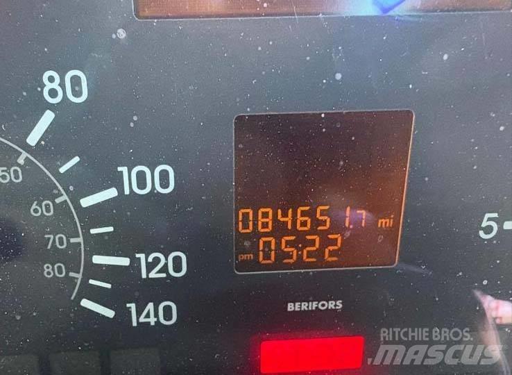 Bronto F32 RL Pacēlāji uz automašīnas bāzes