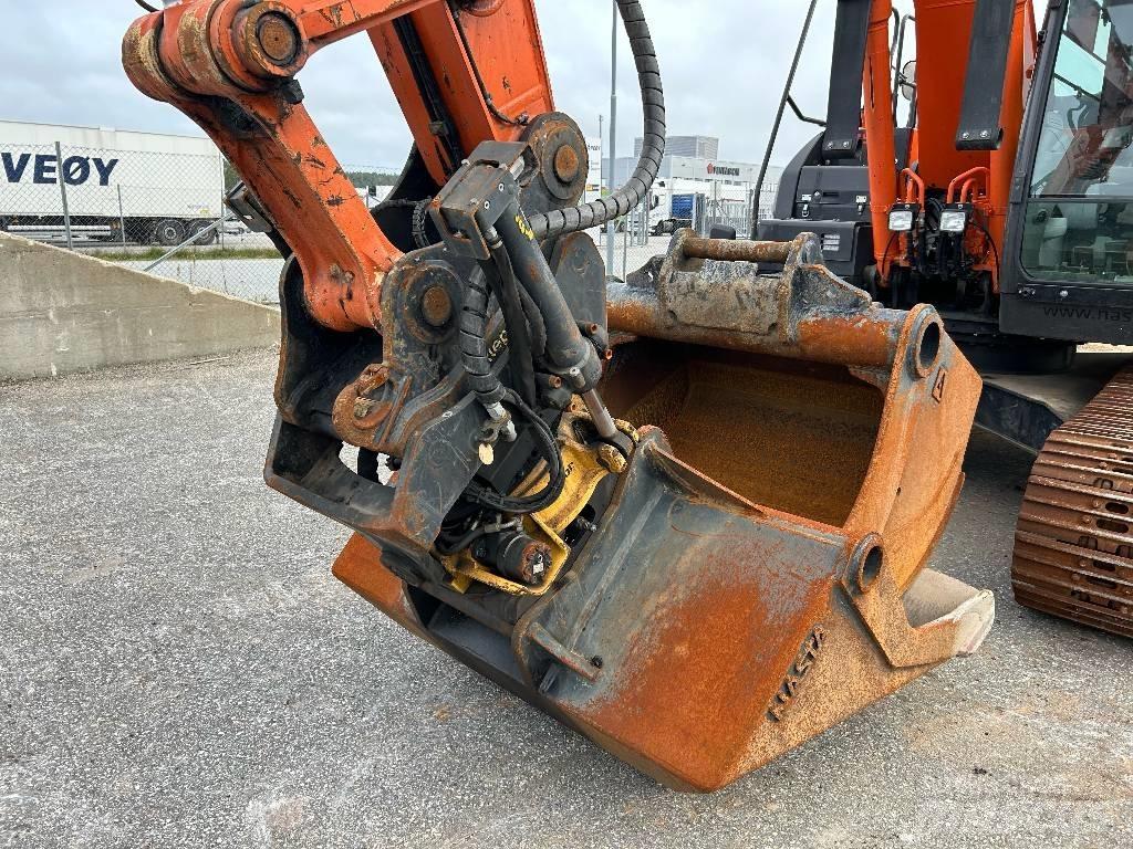 Hitachi ZX 210 LC-6 Kāpurķēžu ekskavatori