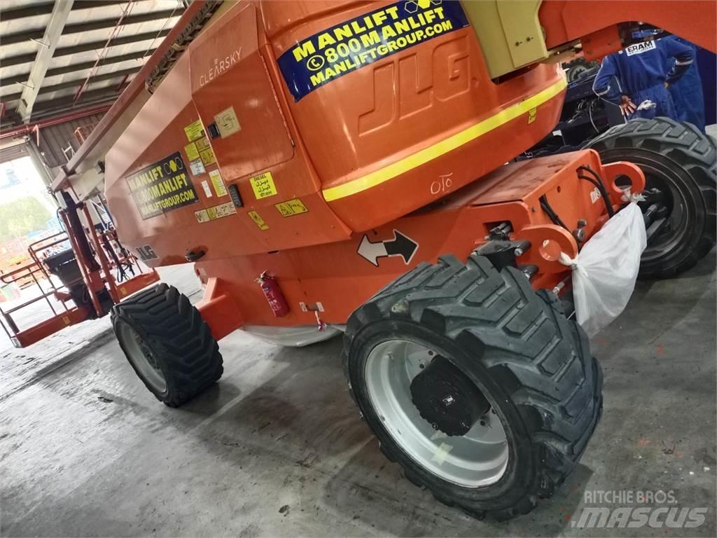 JLG 800AJ Strēles pacēlāji
