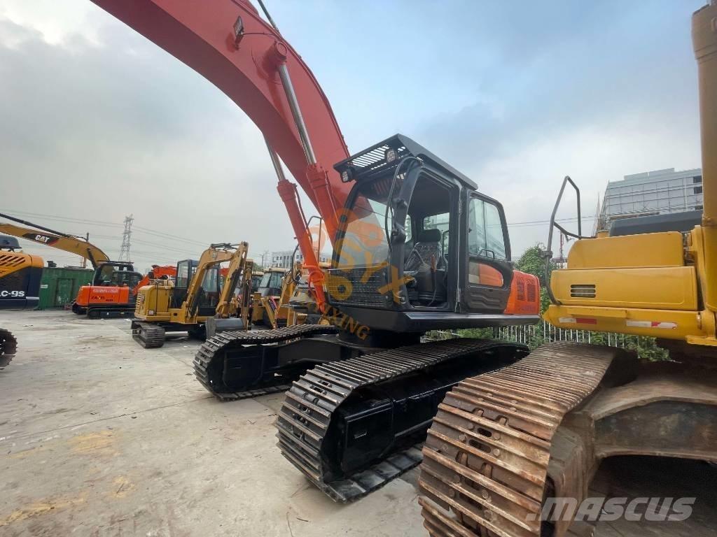 Hitachi ZX 350 H-3 Kāpurķēžu ekskavatori